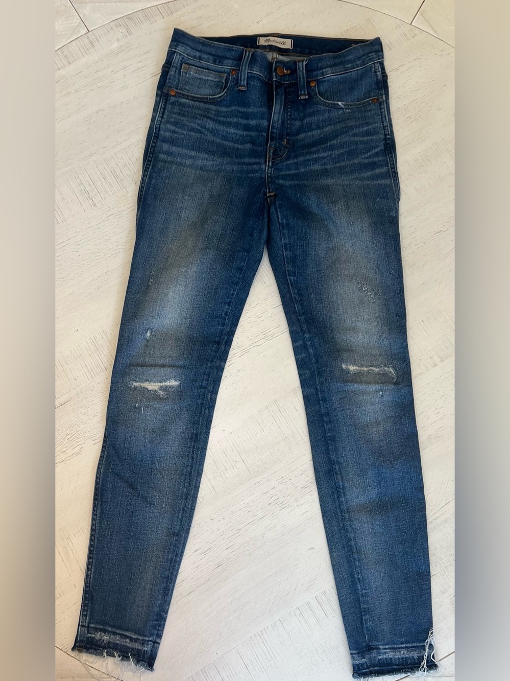 Madewell High-Rise Skinny Jeans with Frayed Hem - Picture 4 of 7